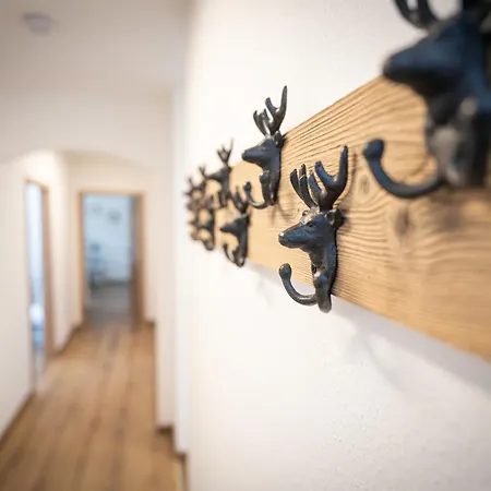 Pott-alm, Zentrale Grosse Im Herzen Bad Reichenhalls Mit 3 Schlafzimmern Apartment *
