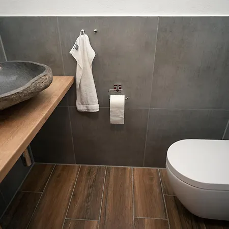Pott-alm, Zentrale Grosse Im Herzen Bad Reichenhalls Mit 3 Schlafzimmern Apartment