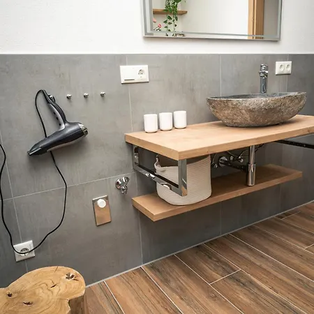 Apartment Pott-alm, Zentrale Grosse Im Herzen Bad Reichenhalls Mit 3 Schlafzimmern Bad Reichenhall